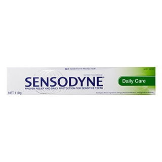 Kem đánh răng chăm sóc hàng ngày của Sensodyne 110g